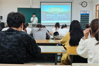 解惑学业迷茫，智启成长新程——学院开展2025级教育技术学（师范）学业指导与发展支持主题讲座